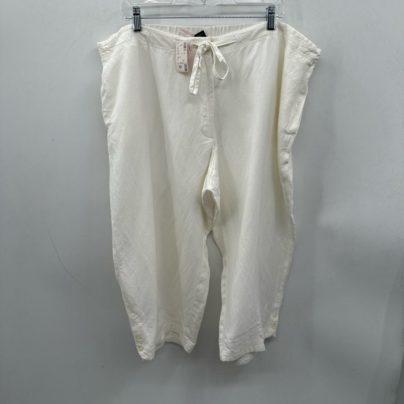 AVENUE 100% LINEN White Plus size womans cottagecore resortwear capri NWT 22/24 - Picture 1 of 13